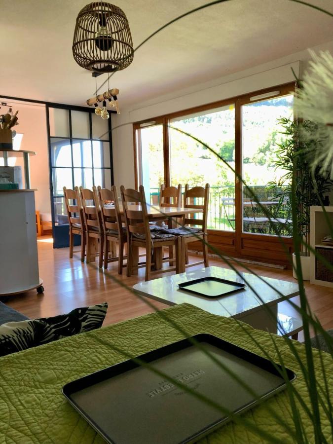 The Green Fee Close To The Golf Course And 5 Minutes From The Lake Giez Екстериор снимка