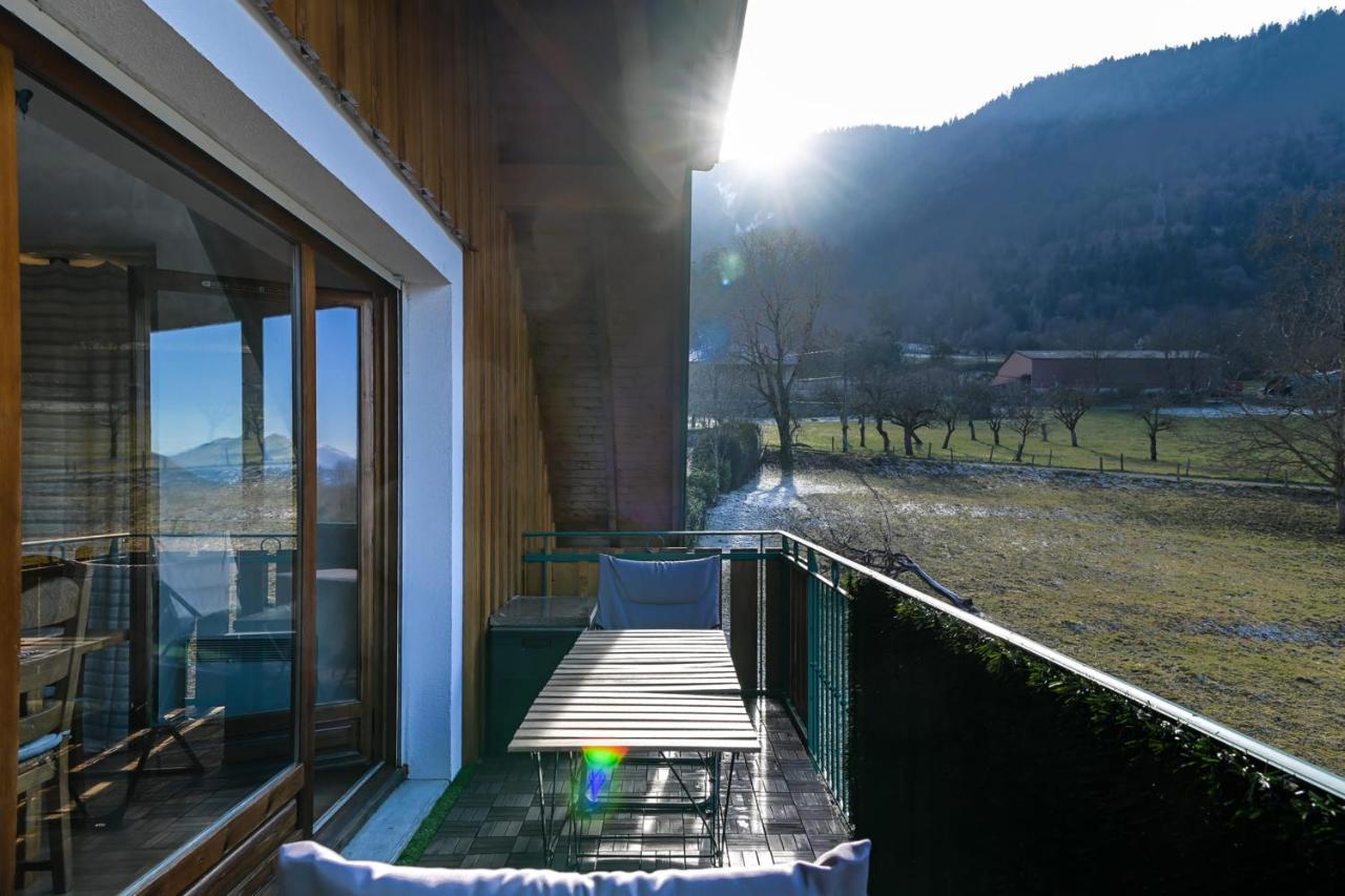 The Green Fee Close To The Golf Course And 5 Minutes From The Lake Giez Екстериор снимка