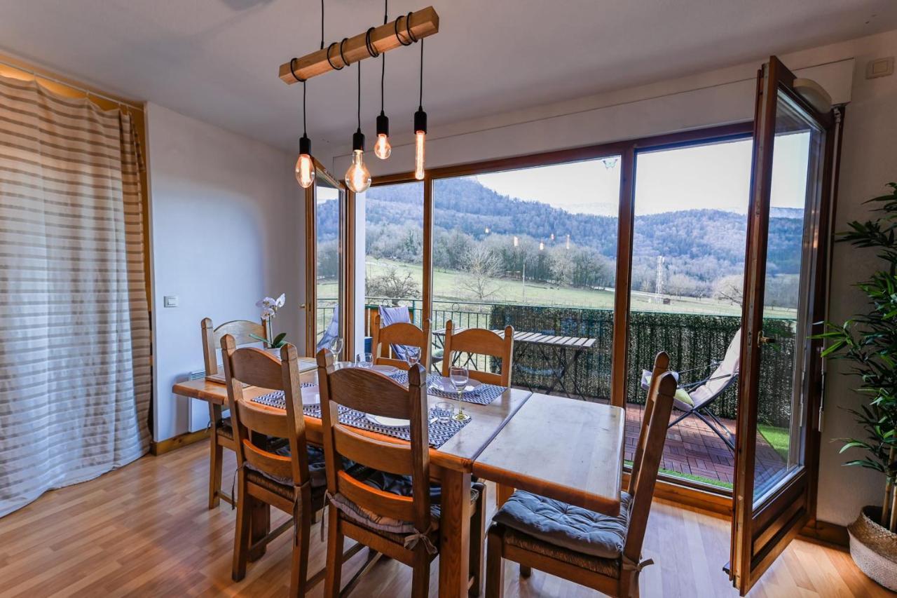 The Green Fee Close To The Golf Course And 5 Minutes From The Lake Giez Екстериор снимка