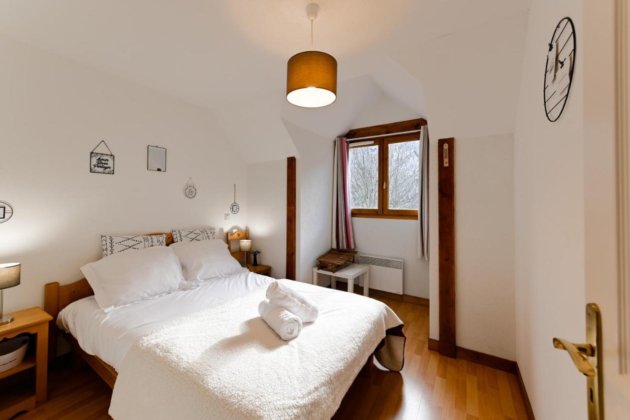 The Green Fee Close To The Golf Course And 5 Minutes From The Lake Giez Екстериор снимка