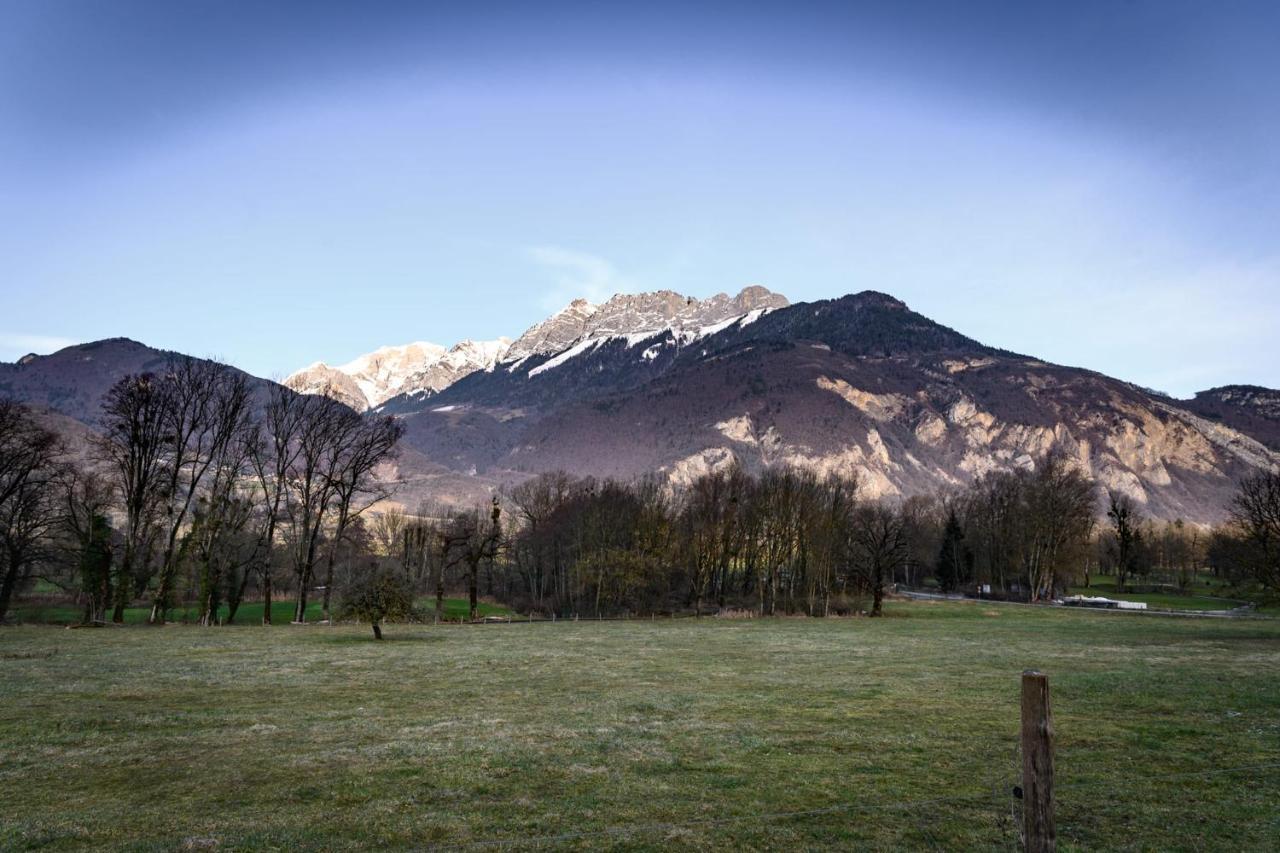 The Green Fee Close To The Golf Course And 5 Minutes From The Lake Giez Екстериор снимка